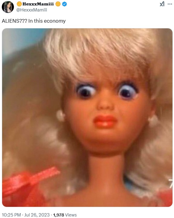 Disgusted Barbie 嫌弃脸表情包被当作回复推文里的反应去回一条邪门帖子